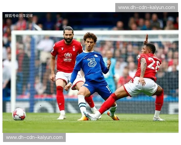 绿茵双雄会：里昂vs洛里昂，一场关于传统荣光与草根逆袭的战术博弈